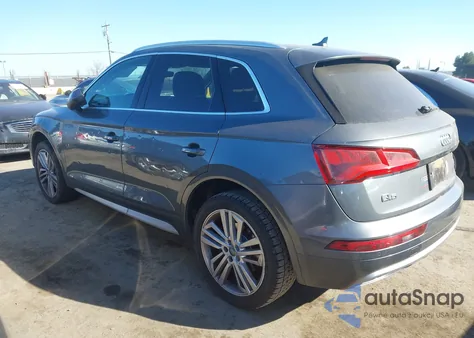2018 Audi Q5 2.0T Premium/2.0T Tech Premium из США, поврежденный, VIN WA1BNAFY2J2149376